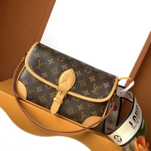 Diane M45985